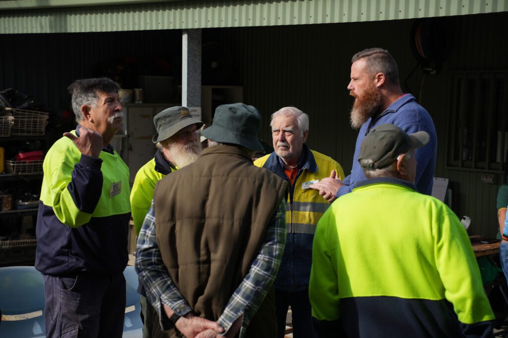 Dan talking with a bunch of shedders
